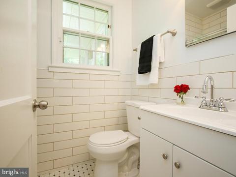 1513 Forest Glen Rd, Silver Spring, MD 20910 photo 7