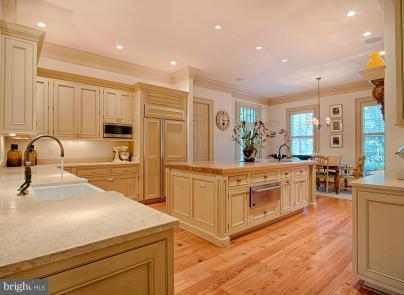 7819 Montvale Way, Mclean, VA 22102 photo 5
