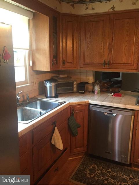6605 Sandover Ct, Springfield, VA 22152 photo 4