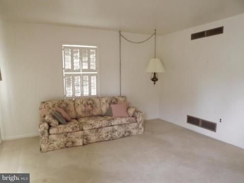 36 Dodge Dr, Trenton, NJ 08610 photo 7