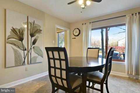 2024 Golf Course Dr, Reston, VA 20191 photo 16