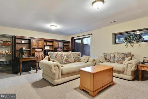 2024 Golf Course Dr, Reston, VA 20191 photo 24