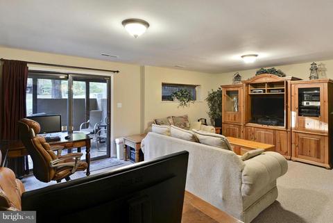 2024 Golf Course Dr, Reston, VA 20191 photo 26