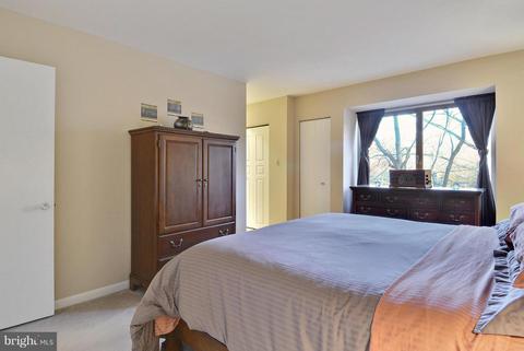 2024 Golf Course Dr, Reston, VA 20191 photo 21