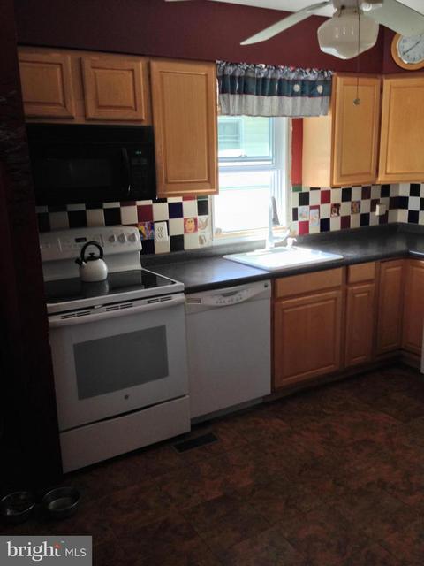 1808 Glenarm Rd, Edgewater, MD 21037 photo 6