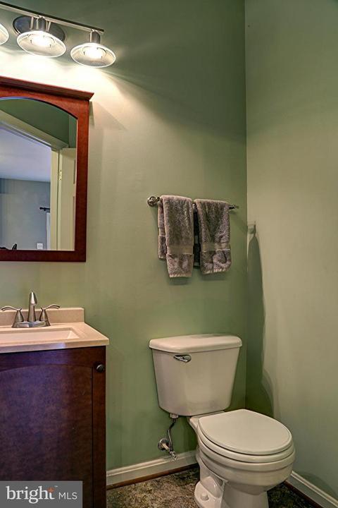 322 Early Pride Ct, Pasadena, MD 21122 photo 7