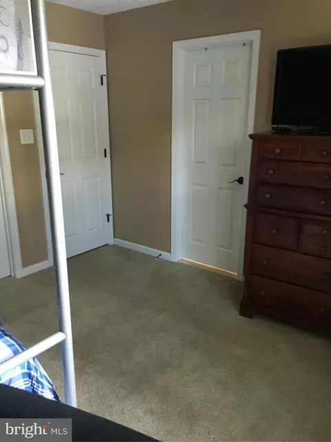 202 Knoll Ct, Pasadena, MD 21122 photo 22