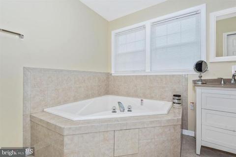 1402 Arctic Ct, Frederick, MD 21703 photo 23