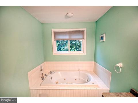 127 Michael Ln, Bear, DE 19701 photo 10