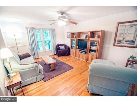 127 Michael Ln, Bear, DE 19701 photo 2