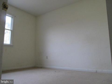 8460 Ashby Ave, Marshall, VA 20115 photo 6