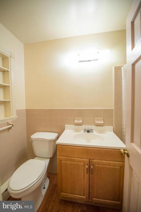 6422 Georgetown Rd, Broad Run, VA 20137 photo 9