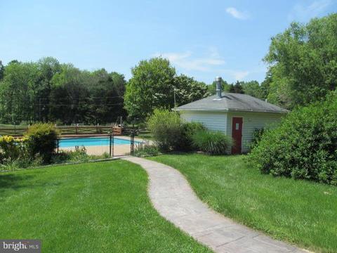 6422 Georgetown Rd, Broad Run, VA 20137 photo 27