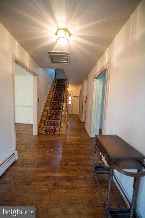 6422 Georgetown Rd, Broad Run, VA 20137 photo 10