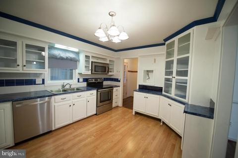 6422 Georgetown Rd, Broad Run, VA 20137 photo 5
