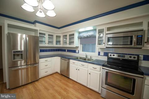6422 Georgetown Rd, Broad Run, VA 20137 photo 4
