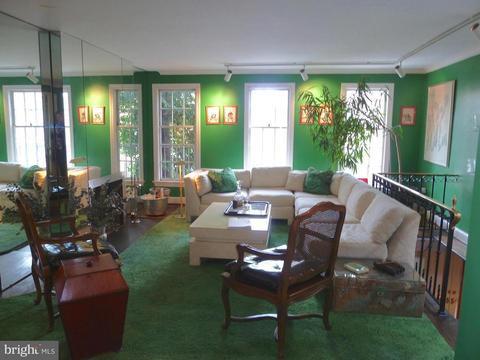 2807 O St NW, Washington, DC 20007 photo 3