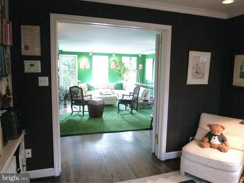 2807 O St NW, Washington, DC 20007 photo 9