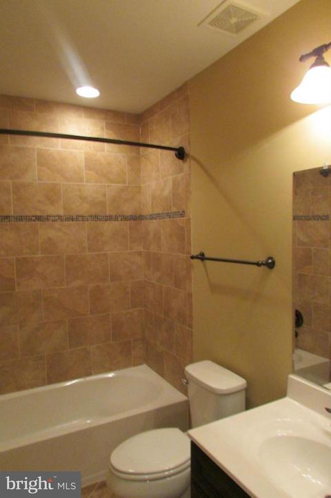 558 23rd Pl NE, Washington, DC 20002 photo 19