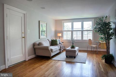 752 9th St SE #301, Washington, DC 20003 photo 5