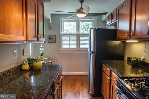 752 9th St SE #301, Washington, DC 20003 photo 12