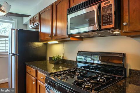 752 9th St SE #301, Washington, DC 20003 photo 11