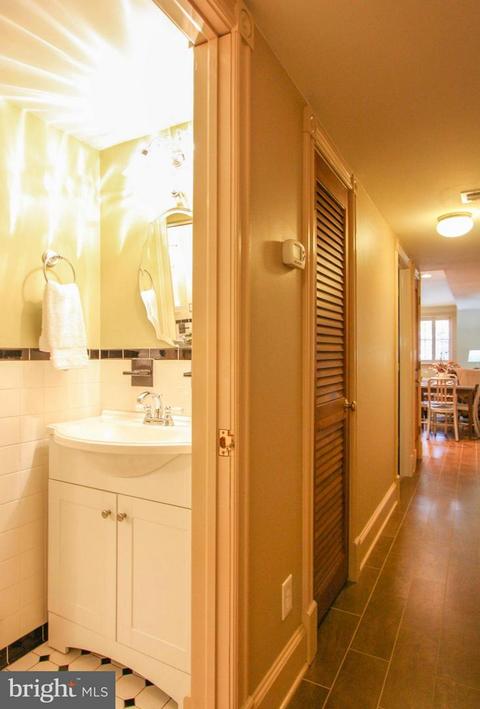 311 6th St SE #1, Washington, DC 20003 photo 8