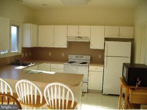 326 Le Pointe Dr, Bethany Beach, DE 19930 photo 4