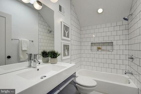1110 Staples St NE #2, Washington, DC 20002 photo 7