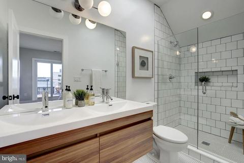 1110 Staples St NE #2, Washington, DC 20002 photo 9