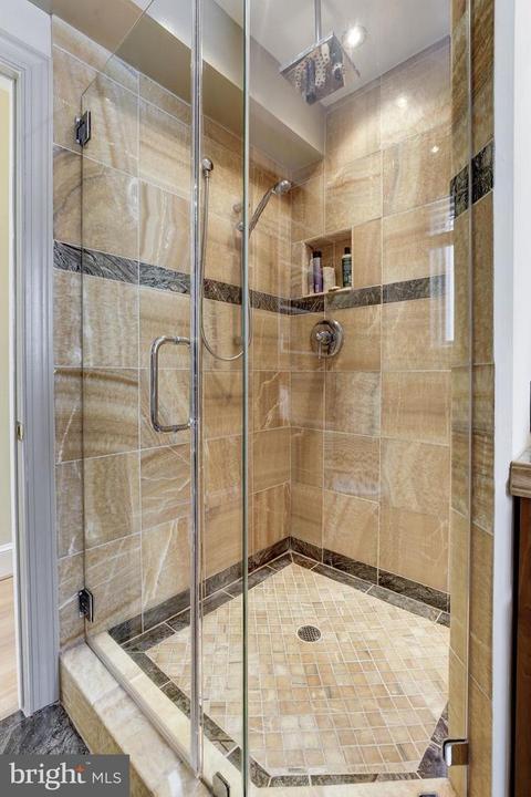 619 A St SE, Washington, DC 20003 photo 18