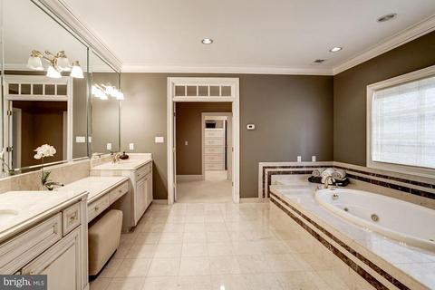 8279 Alvord St, Mclean, VA 22102 photo 14