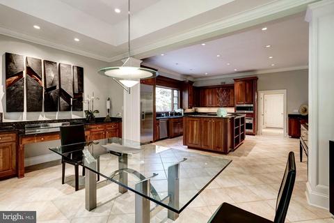 8279 Alvord St, Mclean, VA 22102 photo 9