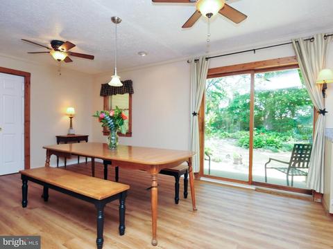 5513 Kathleen Pl, Springfield, VA 22151 photo 7