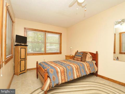 5513 Kathleen Pl, Springfield, VA 22151 photo 19