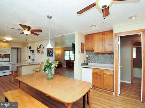 5513 Kathleen Pl, Springfield, VA 22151 photo 8