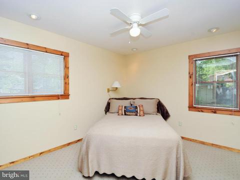 5513 Kathleen Pl, Springfield, VA 22151 photo 17
