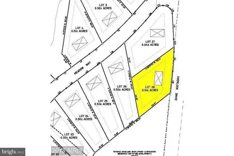 28 Overlook Dr, Ridgeley, WV 26753