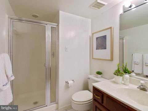 1608 Aerie Ln, Mclean, VA 22101 photo 25