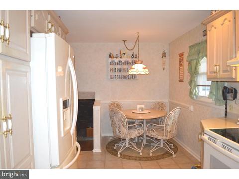 27 Beechcroft Dr, East Windsor Twp, NJ 08520 photo 14