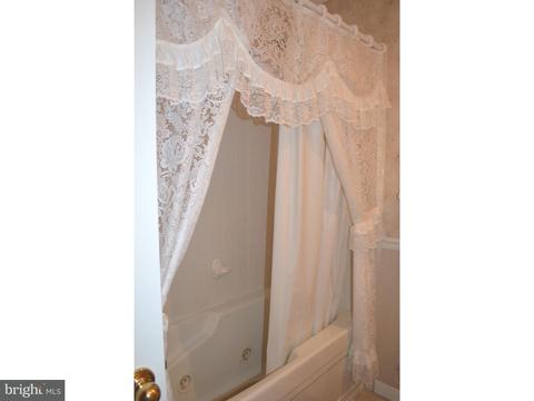 27 Beechcroft Dr, East Windsor Twp, NJ 08520 photo 17