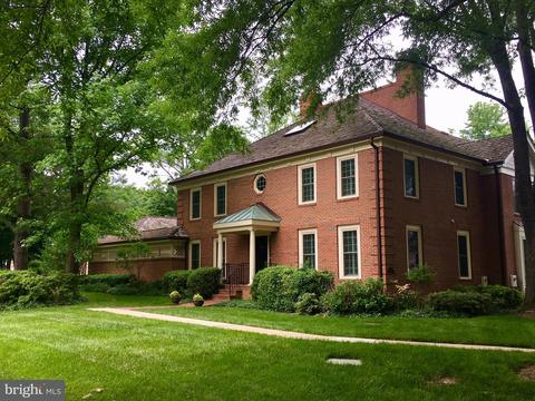 7201 Evans Mill Rd, Mclean, VA 22101 photo 1