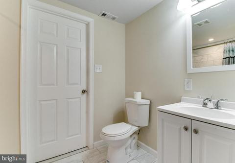 1015 Cliftonbrook Ln, Silver Spring, MD 20905 photo 25