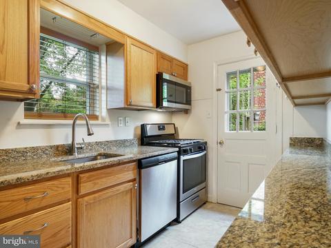 11609 Galt Ave, Silver Spring, MD 20902 photo 9