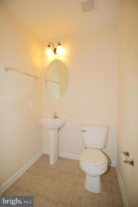 4020 Mammoth Cave Loop, Dumfries, VA 22025 photo 4