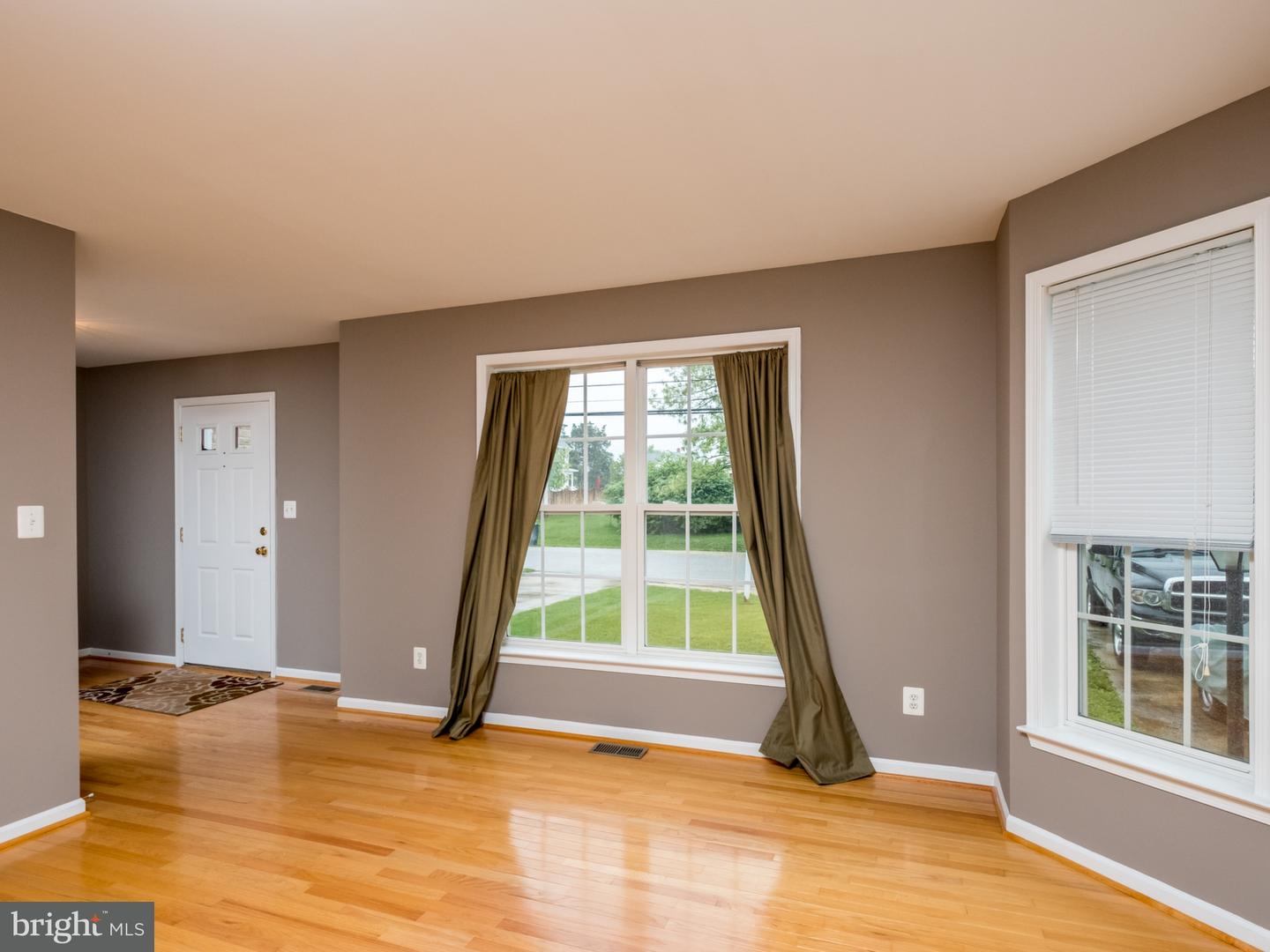 9408 Fairview Ave, Laurel, MD 20723 photo 4