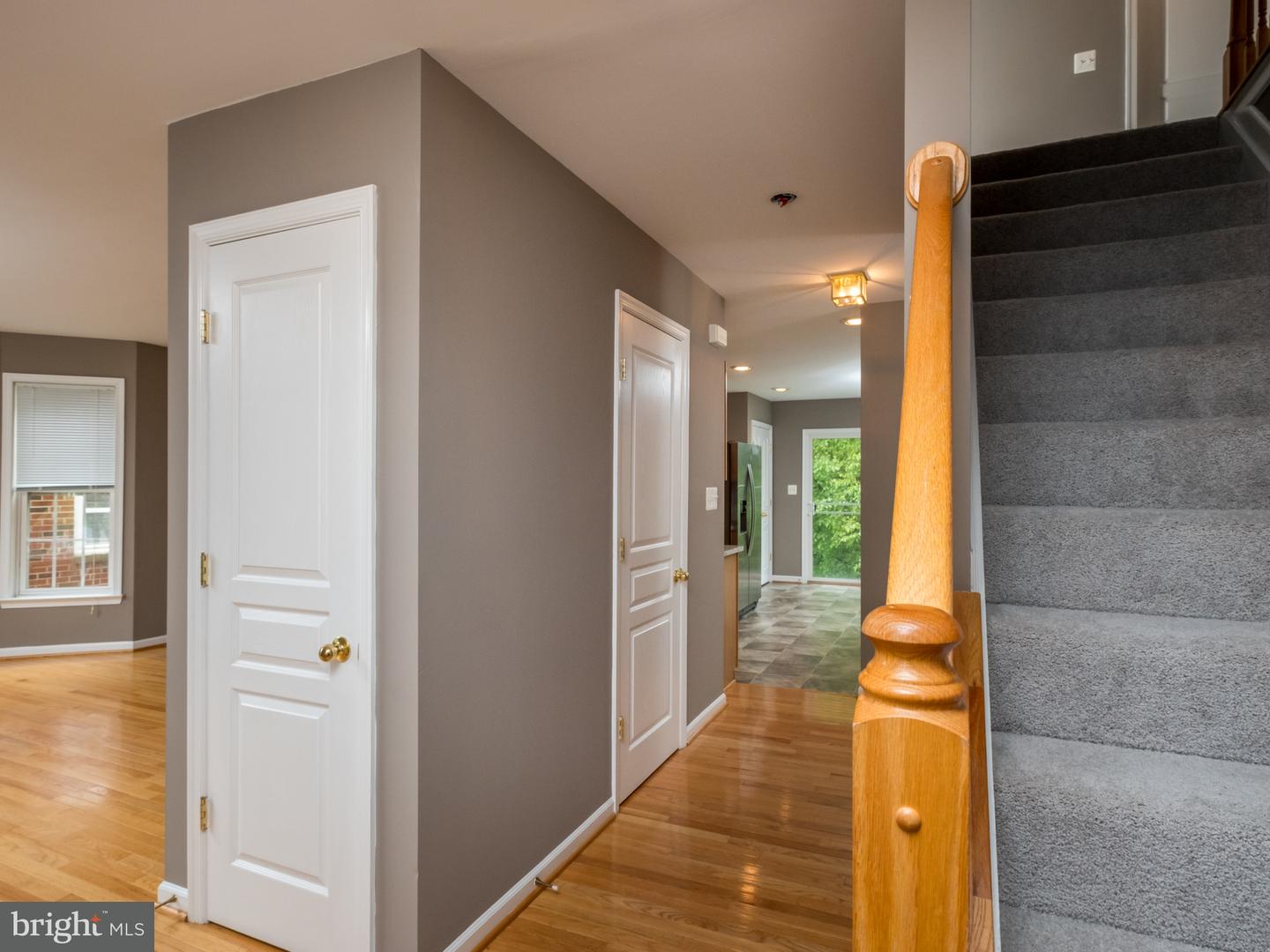 9408 Fairview Ave, Laurel, MD 20723 photo 2