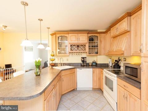 423 Lee Pl, Frederick, MD 21702 photo 11