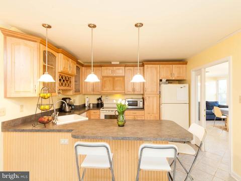 423 Lee Pl, Frederick, MD 21702 photo 8