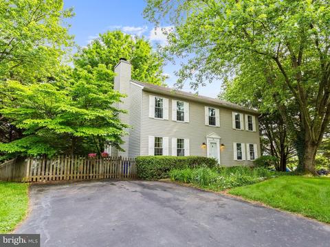 26 Woonsockett Ct, Silver Spring, MD 20905 photo 2